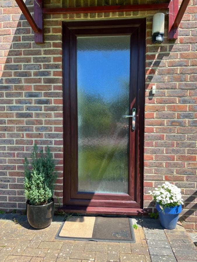 New Forest Hideaway- Self Catering Accommodation Newbridge  Екстер'єр фото