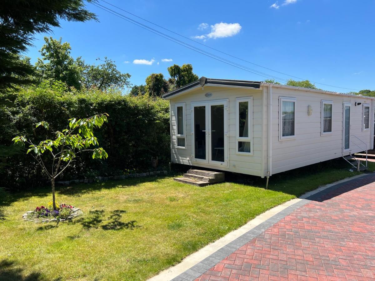 New Forest Hideaway- Self Catering Accommodation Newbridge  Екстер'єр фото