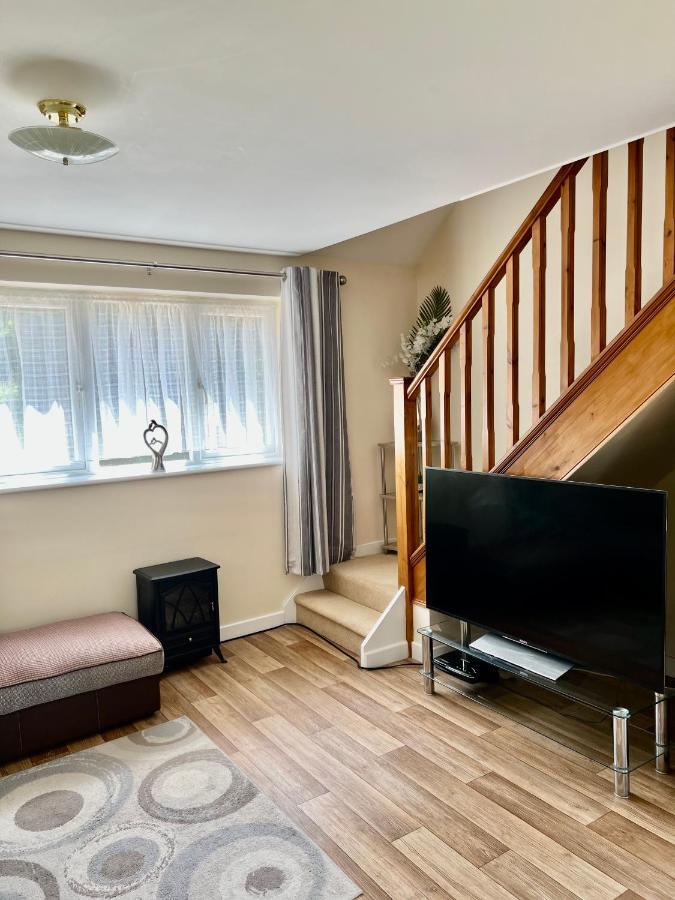 New Forest Hideaway- Self Catering Accommodation Newbridge  Екстер'єр фото